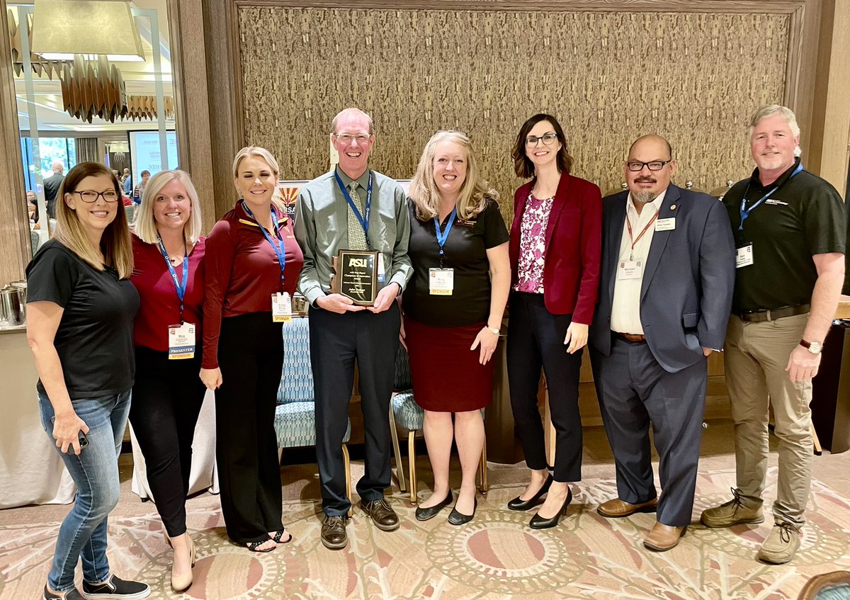 MegGrothman's tweet photo. Congratulations to @JohnPothast from @Humboldtunified for winning the @asuprepdigital Champions of Innovation Award! Your leadership is an inspiration to all across the state. 
Thank you, @Supt_Hoffman for congratulating our winner at @AzRuralSchools Annual Conference. https://t.co/XojXCbMBh7