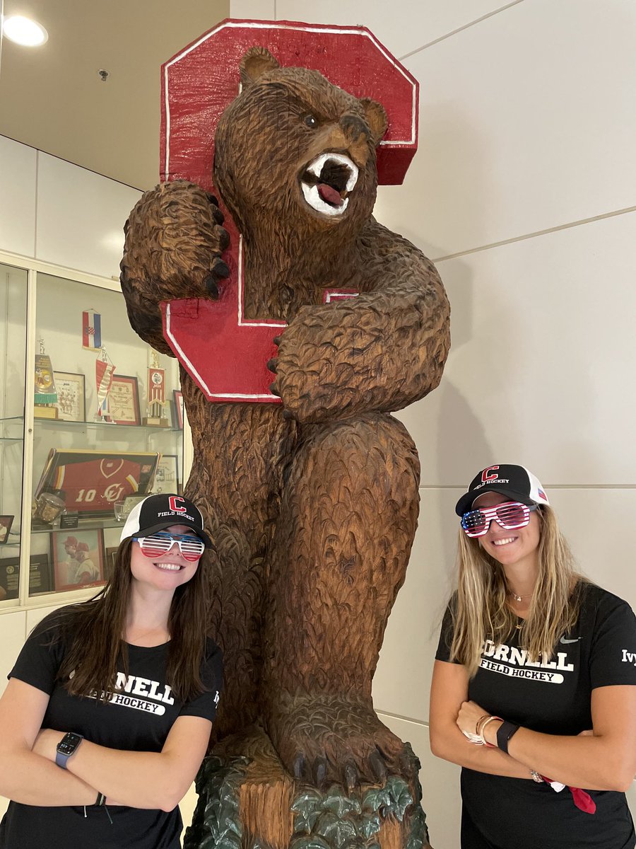 Check out @cornellfieldhockey for a weekend takeover with sophomores Sarah Rogalski and Gabby Volpe! Michigan and Penn State here we come🐻❤️🏑 #gobigred #cornellsports