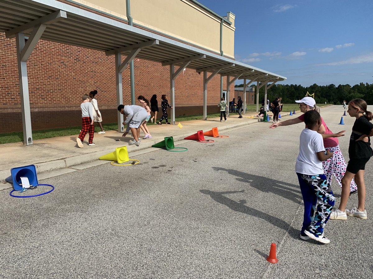 Hutchens Elementary School tweet media