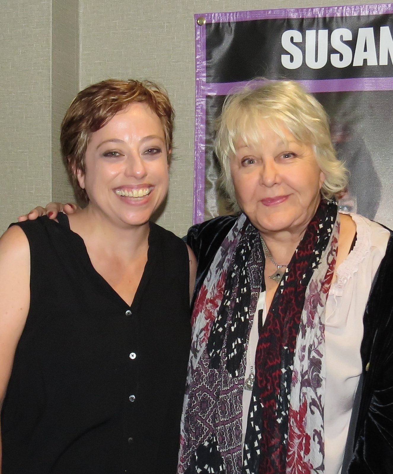 Happy birthday Susan Ruttan! I LOVED MEETING HER. She is so nice!! 