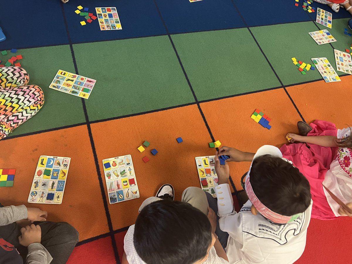Blanco vista elementary #BVES #Sept16 celebrating 16 🇲🇽 💃🏽 gracias por incluir cultura con nuestros niños 🏫👏🏼<a href="/HCISDMLLs/">Patricia Melgar-Cook</a>