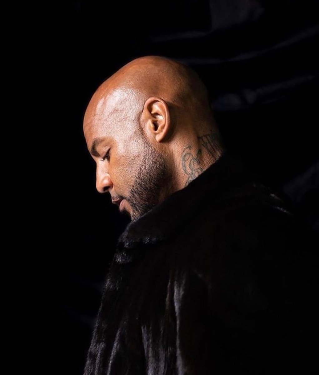 gaetanne92's tweet photo. J'vais arrivé au bout de mes rêves
J'ai le coeur solide, j'ai les mains pleines
Quand elles seront vides me Diras-tu que tu m'aimes?
✨✨✨✨✨
#booba
#SoutienBooba
#ifp92i https://t.co/97ukcx7kmB