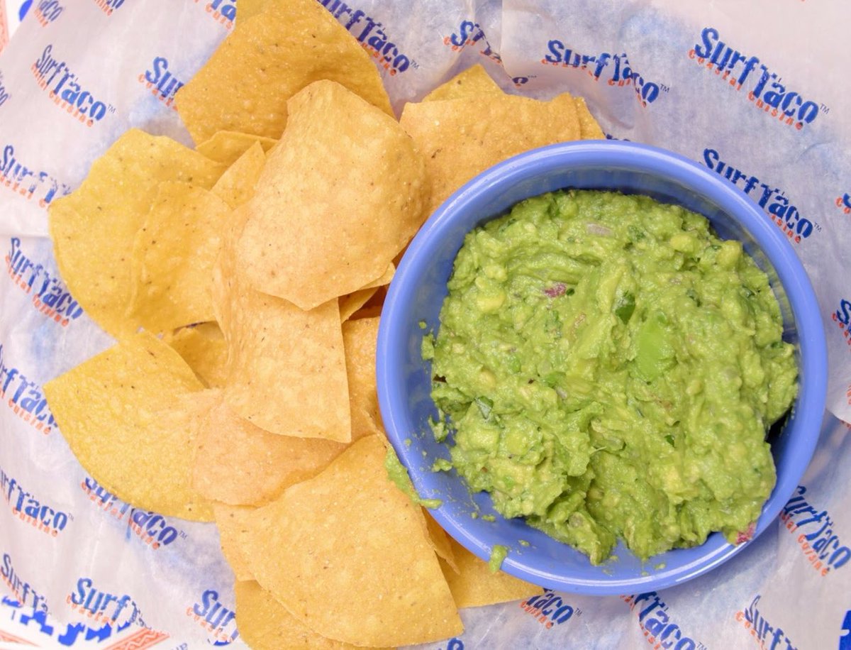 SurfTaco's tweet photo. Soak up all the sun, surf, and all the SURF TACO you can get at @seahearnow this weekend 🧡🎶
📍REMINDER: Starting @ 12pm, the 1st 50 guests to grab a bite from our tent tomorrow, 9/18 will receive FREE chips & guac. 🤩
#SurfTaco #SeaHearNow https://t.co/xMRUhNmVr4