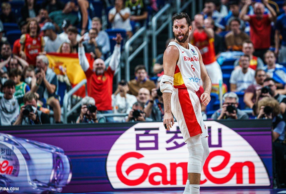 TrashTalk_fr's tweet photo. 🇫🇷 FRANCE - ESPAGNE !! 🇪🇸

FINALE DE L’EUROBASKET 2022 !! 

CE DIMANCHE À 20H30 !!

COMMENTÉ EN DIRECT SUR LA CHAÎNE YOUTUBE DE TRASHTALK 🔥

ET DIFFUSÉ EN CLAIR SUR M6 !! 📺

LE RENDEZ-VOUS EST PRIS : #BEATSPAIN !! 😤😤😤 https://t.co/vxaPUJCihS