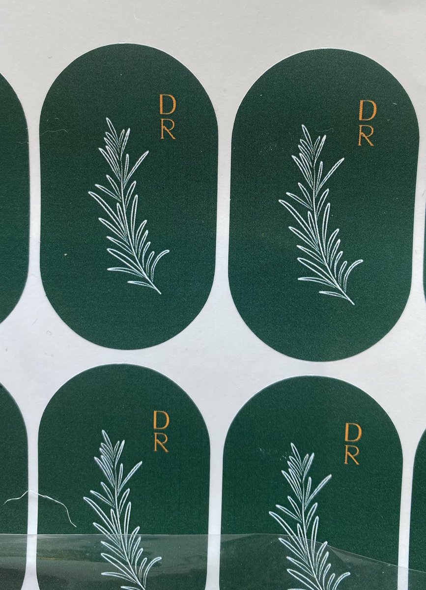 Deromeroec's tweet photo. Mi parte favorita de emprender está siendo crear estos pequeños detalles que para mí le dan un valor agregado a la marca 🥹🫶🏼🌿 https://t.co/pz1vTShfVu