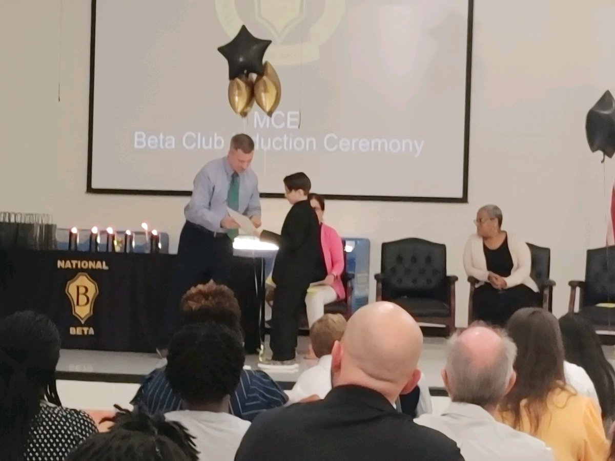 MtCarmelES_HCS's tweet photo. Last night we inducted our newest members of our #JrBetaClub. #MustangsRock #CommunityBuilders   #YouBelongInHenry  @iammrsbolds @AntonioMattox2  @drattenyascott @medianikkiadams @HenryCountyBOE https://t.co/LKGtAKCFtP