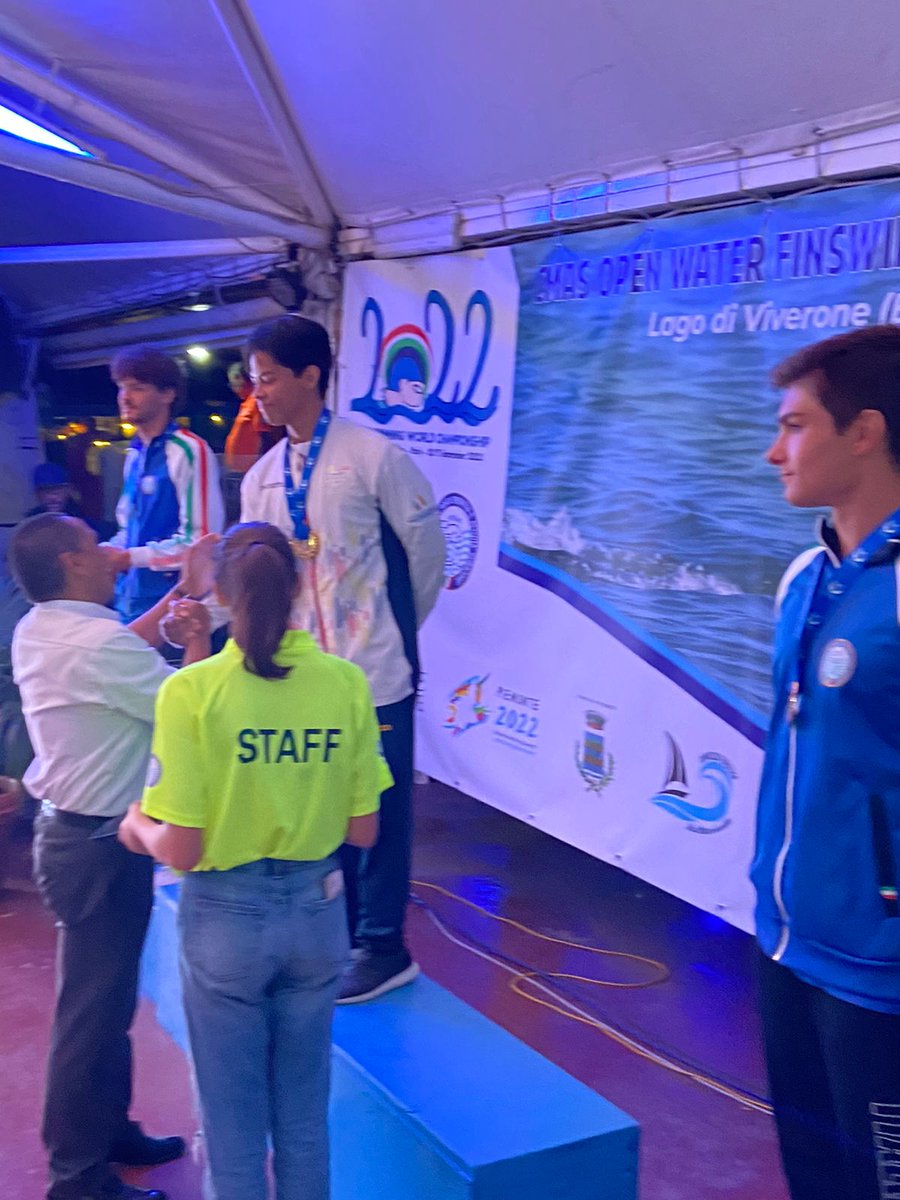 FEDASUB's tweet photo. FELICIDADES Jeremy Menoscal 🥇🇪🇨💙 Campeón Mundial! https://t.co/QUAYHTT6Nd