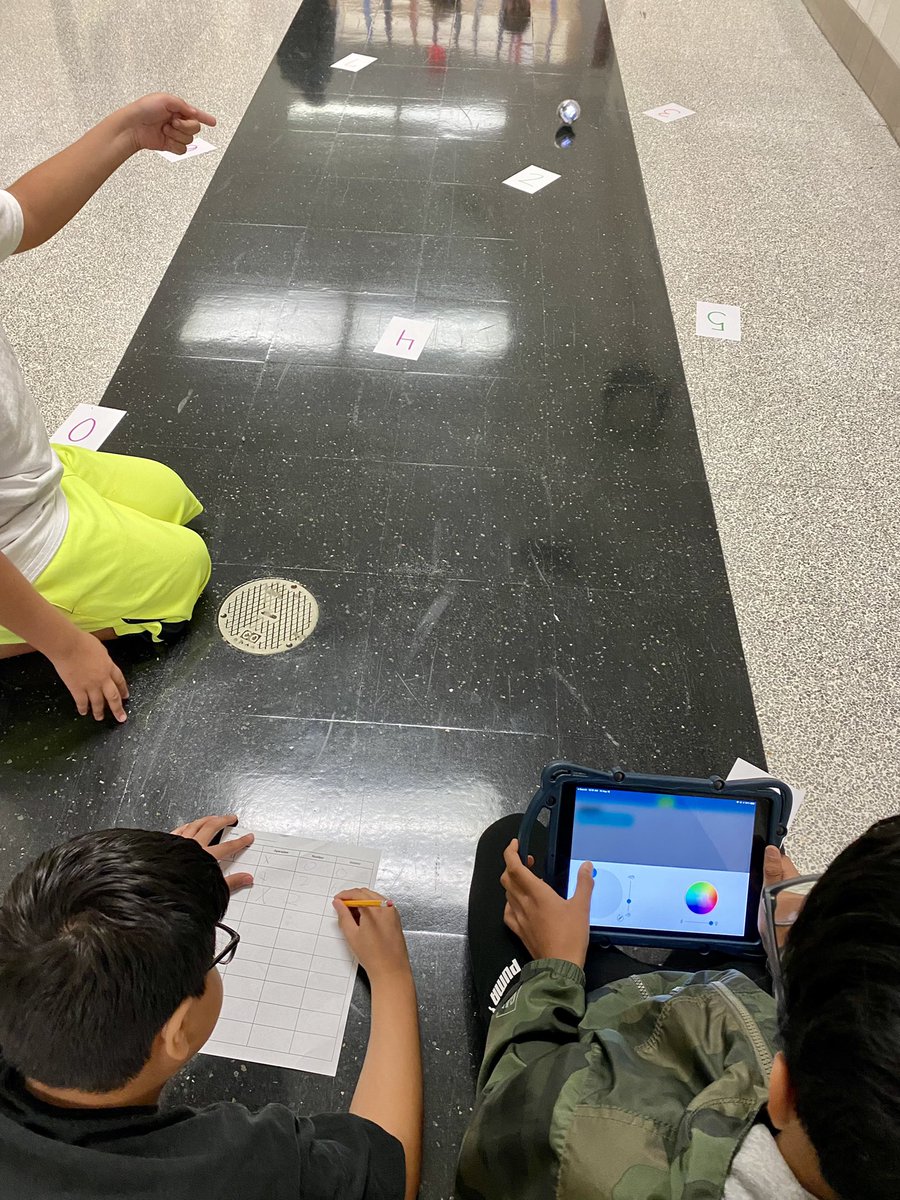 carolinesanner_'s tweet photo. 5th graders practicing fact fluency by using Sphero Bolts to collaborate and code their products 🤖 @ForestGroveES @RobertsonsPride @bbryan1118 @LopezRonniejl https://t.co/GHbyYARCXC