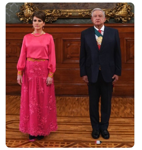 Ahí mero donde está el masquin, ahí mero se tiene que parar. ¿Entendió?