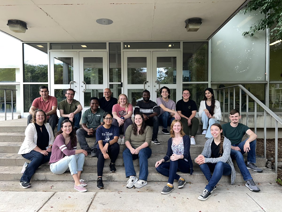 Tepe_Lab's tweet photo. #NewGroupPhoto of the Tepe Lab. @MSUChem #organicchem #medchem #biochem https://t.co/ND6w7ztcDv