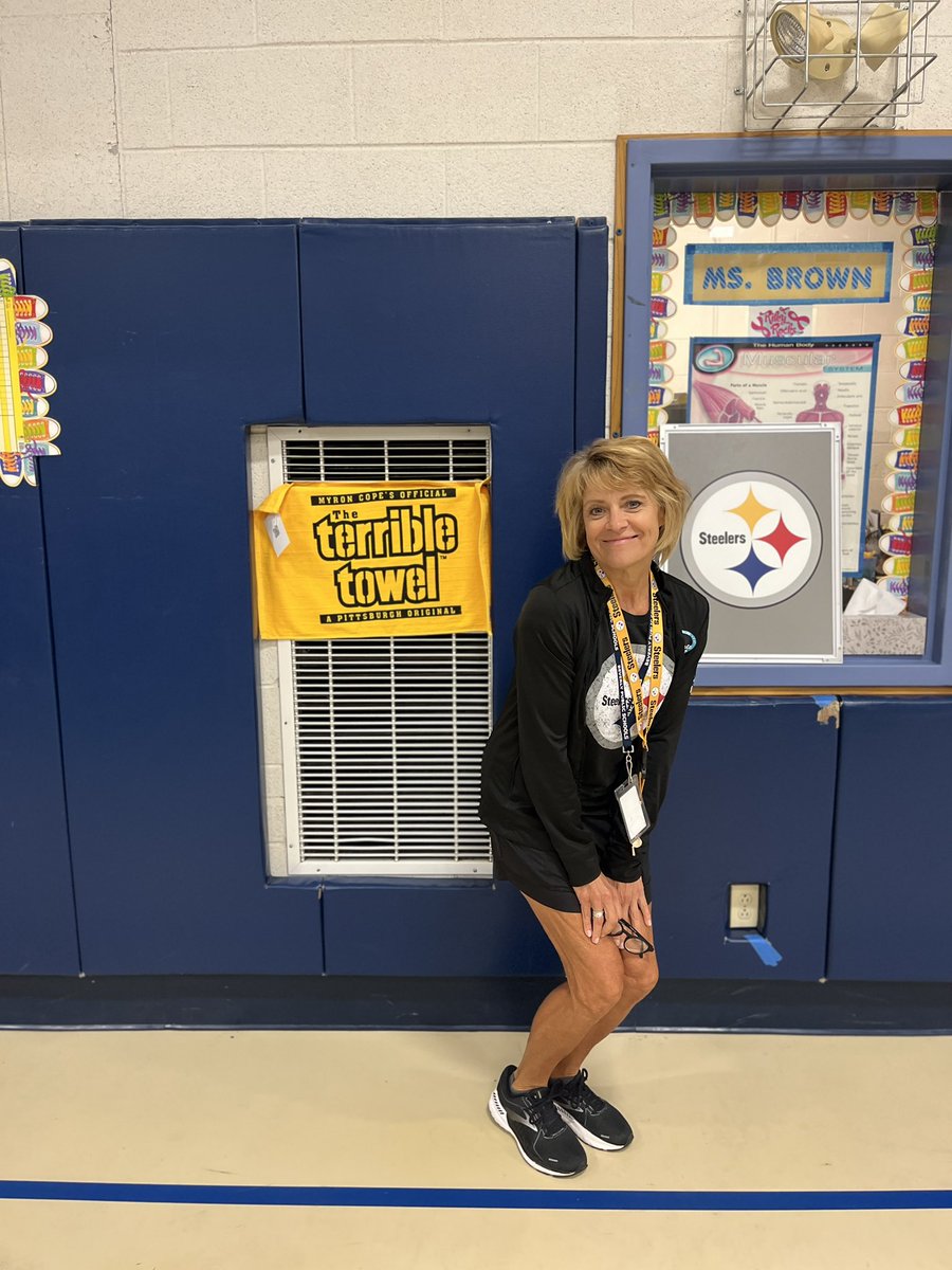 What an exciting morning at Hannah!!! Whole School Morning Meeting, Mom Ball visitors, first STEAM challenge of the year, AND Mrs. Brown’s Birthday!!!! I’d say today was a good day! <a href="/Hannahschooners/">Hannah School</a> <a href="/HannahSchoolPTO/">Hannah PTO</a> <a href="/RoBrown916/">Roberta Brown</a> <a href="/GMontevecch/">Gabrielle montevecchi (she/her)</a> @beverly_schools <a href="/Flaherty_BPS/">Dorothy Flaherty</a>