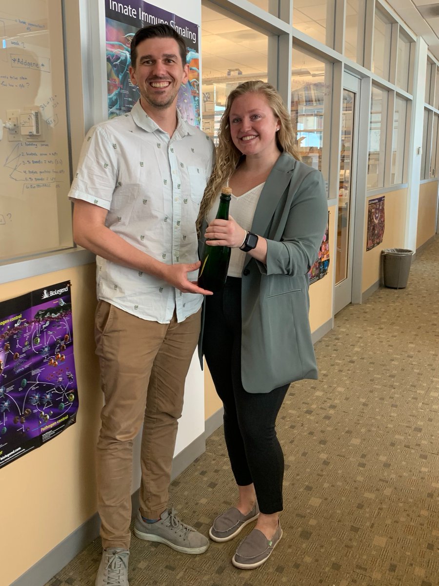 RyanMPearson's tweet photo. Something big happened in our group this week! Congratulations to Andrea for passing her comprehensive exam on Tuesday! She is our lab's 4th PhD candidate -  @PharmSci_UMB @umsop #immune_engineer https://t.co/xifKVzt6kT