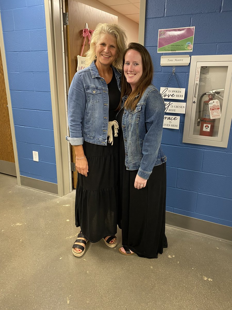 Happy retirement to one of the best! So thankful to have a mentor and a friend in you! @MCMSpartanAP HAPPY RETIREMENT TO YOU!