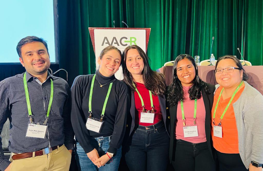 Part of the <a href="/Escobar_Lab/">Escobar-Hoyos Lab</a> at #AACRpan2022. We had so much fun together! <a href="/dimartzs/">Diana Martínez-Saucedo</a> <a href="/yugawad/">Deanne Yugawa</a> <a href="/sumchowd/">Sumedha Chowdhury</a>