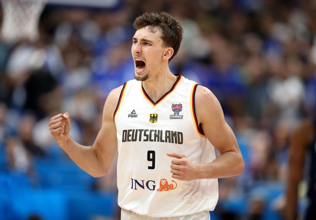 RT to show our boy <a href="/franzboogie/">Franz Wagner</a> some love. Incredibly proud of the way he’s played all summer.

Massive season coming for him with the Magic. #MagicTogether