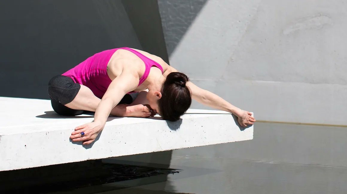 VEPOLS's tweet image. I feel like there's probably got to be a study out there that compares outcomes of if a doctor counsels a depressed person to exercise or not, but without providing any other support to accomplish said exercise while dealing with a chronic health issue. buff.ly/3UiDgvC