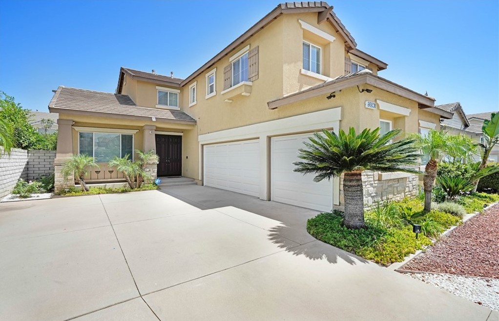 SquireRealty's tweet image. 6 BEDS | 3 Car Garage | 2667 sqft
squirerealty.net/listing-detail… #SoldBySean #6Beds #3caragarage