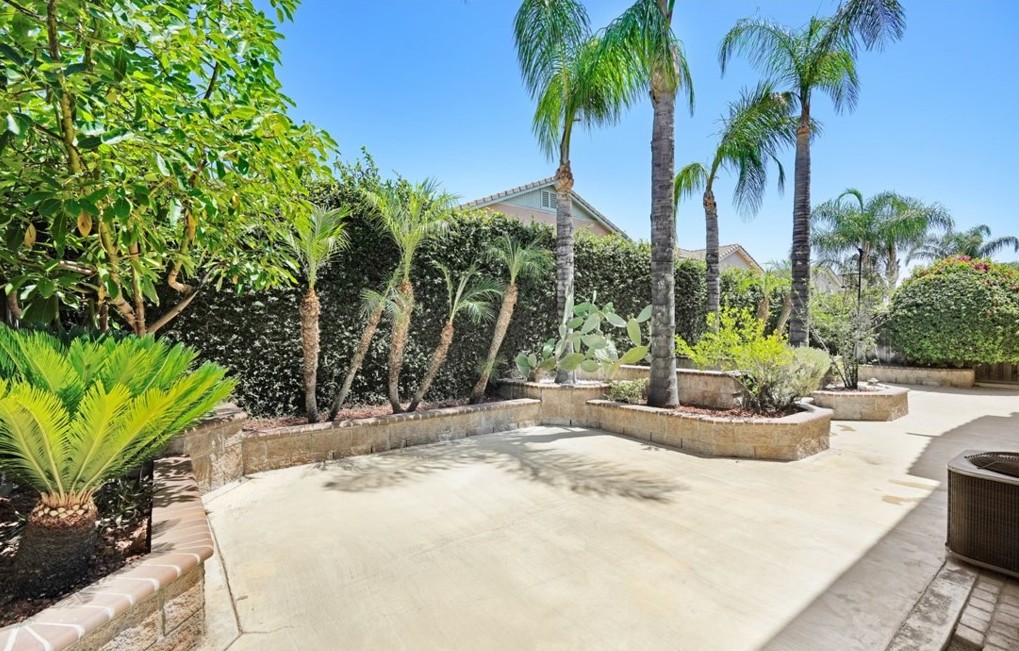 SquireRealty's tweet image. 6 BEDS | 3 Car Garage | 2667 sqft
squirerealty.net/listing-detail… #SoldBySean #6Beds #3caragarage