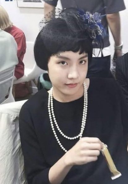 whandercel's tweet image. Bırak içiyorum        Salak mısın cemile