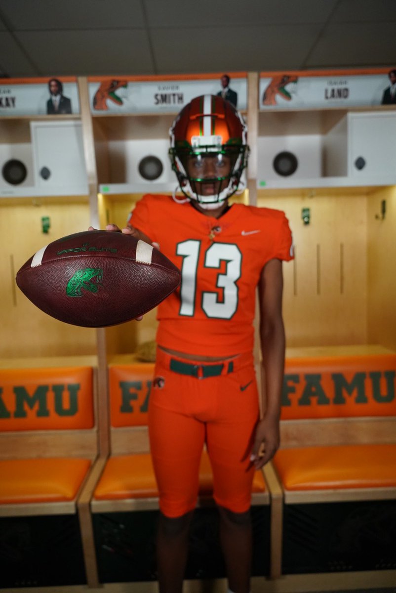 Blessed to receive my 1st offer from Florida A&M University. @BurchSportsBSP @acxtribe @HCWillieSimmons @Coach2Bless