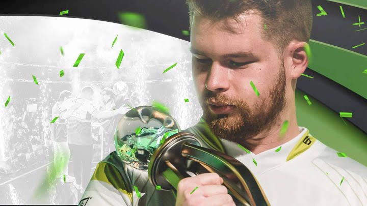 🔹 38x Champion 🔹 3x World Champion (2014, 2017, 2020) 🔹 $1.4+ million in earnings The winningest Call of Duty player of all time has officially announced his retirement. @Crimsix 👏🏻