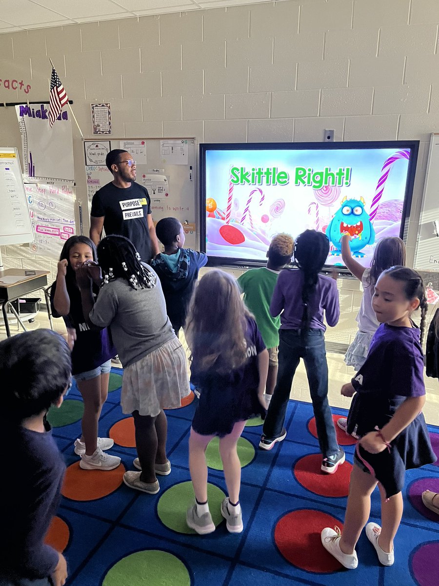 Laura Blakes tweet media