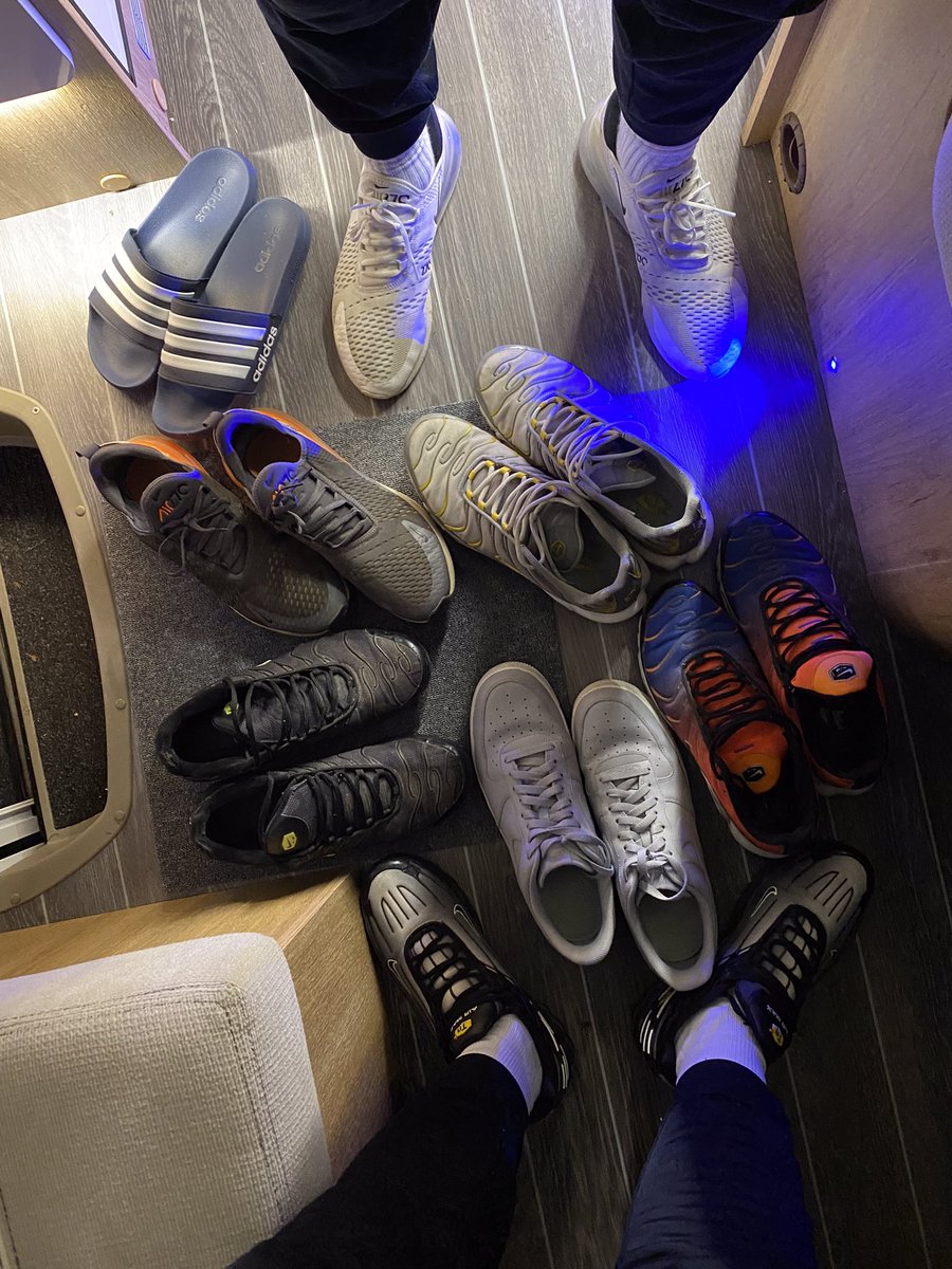 Which one will you clean first?! Rt if you would be in paradise and pay for it 😈💸
 #findom #cashmaster #master #sneaker #sneakerfetish #sox #geldherr #cashcow #tax #fagtax #cashpig #cashslave #cashfag #loser #humanatm #payslave #paypig #atm #payfag <a href="/rtslavepig/">Slave Promo Pig</a> <a href="/RT4Masters/">𝗥𝗧𝟰𝗣𝗢𝗥𝗡 🔞🌎🌍</a>
