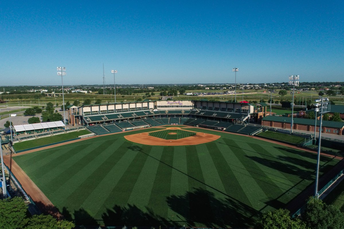 Lincoln Saltdogs (@saltdogsball) on Twitter photo The greatest dynasty in all of sport lives on.
For the TWENTY-FIRST time, <a href="/HaymarketPark/">Haymarket Park</a> has won Playing Surface of the Year.
Congrats, <a href="/haymarketgcrew/">Haymarket Park Grounds Crew</a>!
#Saltdogs // <a href="/AA_Baseball/">American Association</a> The greatest dynasty in all of sport lives on.
For the TWENTY-FIRST time, <a href="/HaymarketPark/">Haymarket Park</a> has won Playing Surface of the Year.
Congrats, <a href="/haymarketgcrew/">Haymarket Park Grounds Crew</a>!
#Saltdogs // <a href="/AA_Baseball/">American Association</a>
