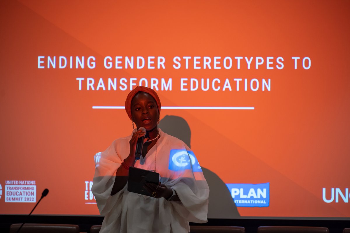 antonioguterres's tweet photo. The #TransformingEducation Summit is a once-in-a-generation opportunity to revolutionize learning systems around the world.

I’m proud to stand with young people in this important work. We need their ideas and vision to put education at the heart of our plans for the future. https://t.co/ynI5dpJv6s