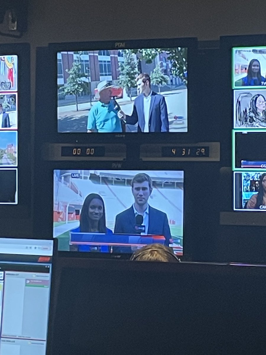 Award winning ⁦<a href="/OUNightly/">OU Nightly</a>⁩ is live in Lincoln on eve of ⁦<a href="/OU_Football/">Oklahoma Football</a>⁩ vs Nebraska. ⁦<a href="/TheCarlyMurray/">Carly Murray</a>⁩ and ⁦<a href="/parkerabels/">Parker Abels</a>⁩ part of our team on hand. ⁦<a href="/GaylordCollege/">Gaylord College</a>⁩ ⁦<a href="/UofOklahoma/">University of Oklahoma</a>⁩