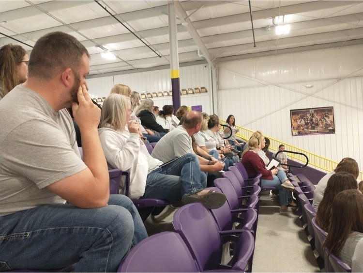 wheatonbulldogs's tweet photo. Had some stimulating conversations at our Ozark 7 professional learning &amp; collaboration at Verona Schools. We’ll be ready for you Monday! https://t.co/yhzAdWt3rH