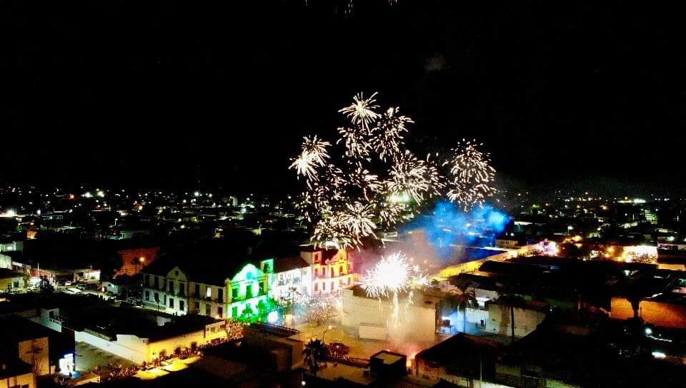 ¡Gracias por este año, gracias por su confianza! 
Seguimos #ConTodo 
¡Qué viva México y 
que viva Magdalena! 🇲🇽

#TodosSomosPueblo