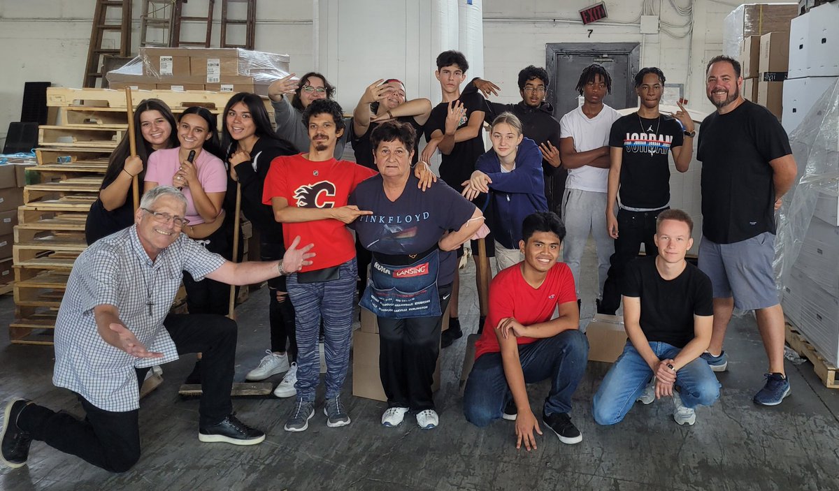These <a href="/CardinalLegerSS/">Cardinal Léger Catholic S.S.</a> Lancers served the poor today in Sierra Leone. They worked like champions for Jesus.
<a href="/Canadianfoodfc/">Canadian Food for Children</a>