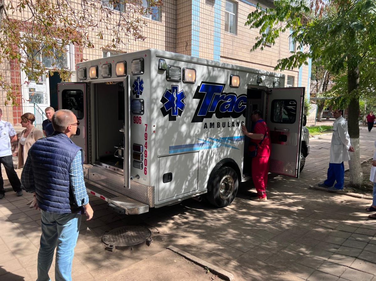 US Ambulances for Ukraine NFP tweet media