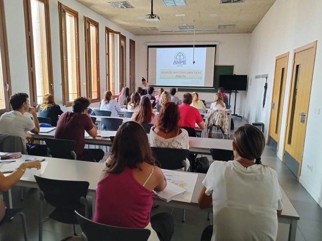 ANPECyL's tweet photo. Charlas informativas para funcionari@s en prácticas del cuerpo de maestr@s, organizadas por ANPE en todas las provincias de Castilla y León. Gracias por vuestra asistencia y enhorabuena a tod@s los responsables #ANPEteayuda #ANPEcontigo #ANPEporlapública https://t.co/rKp2Uc3770