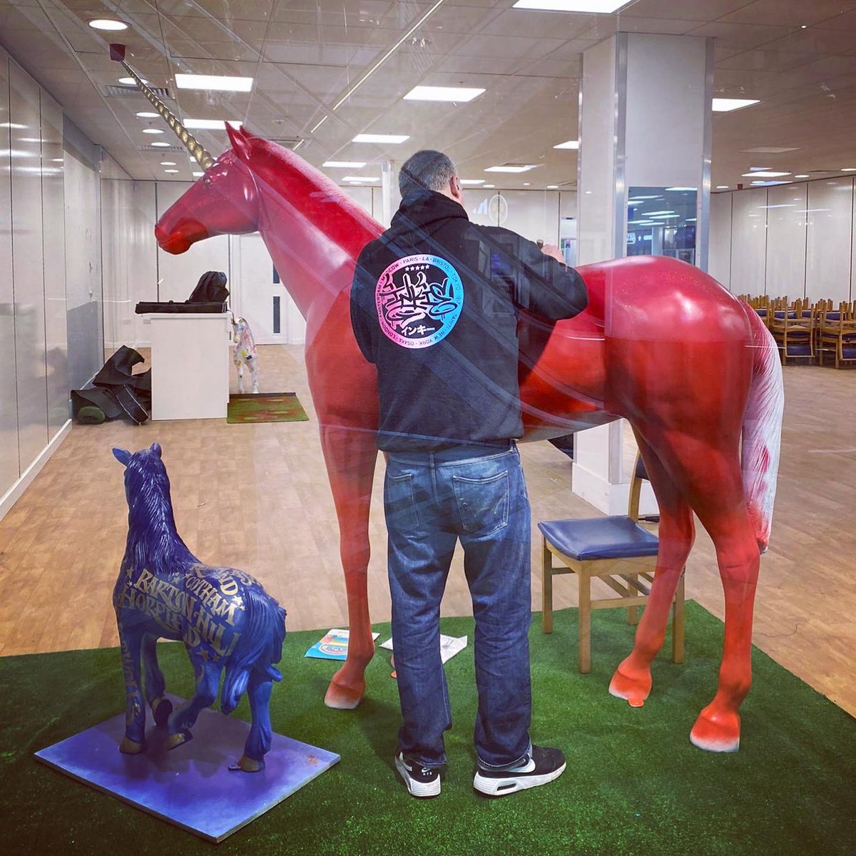 inkiegraffiti's tweet photo. This week I have been mostly painting unicorns… #unicornfest #stopleukaemia #unicorn #bemoreunicorn @purplefishpr @bbcbristol @bbcnews #bristol #graffiti #streetart #urbanart #typography #fonts https://t.co/Civq3hhNmF