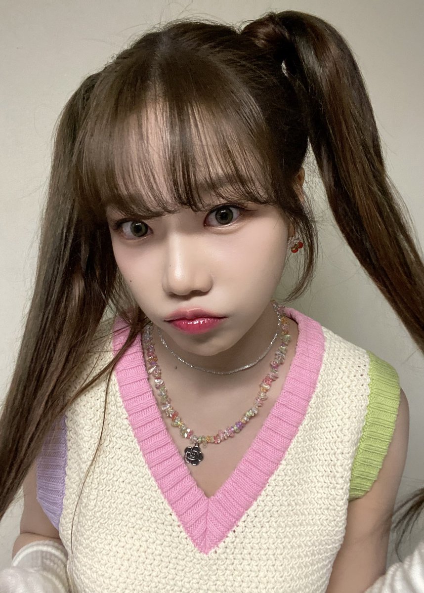 JOYURI_offcl's tweet photo. [#유리스팟] 2022.10.01 INK 콘서트🍭🐶💕

#조유리 #JOYURI #チョユリ https://t.co/eNQA86Hume