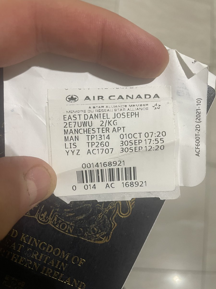 DanielEast1's tweet photo. @tapairportugal Hello - Can you help me find my bag please https://t.co/M0AAGVWtPG