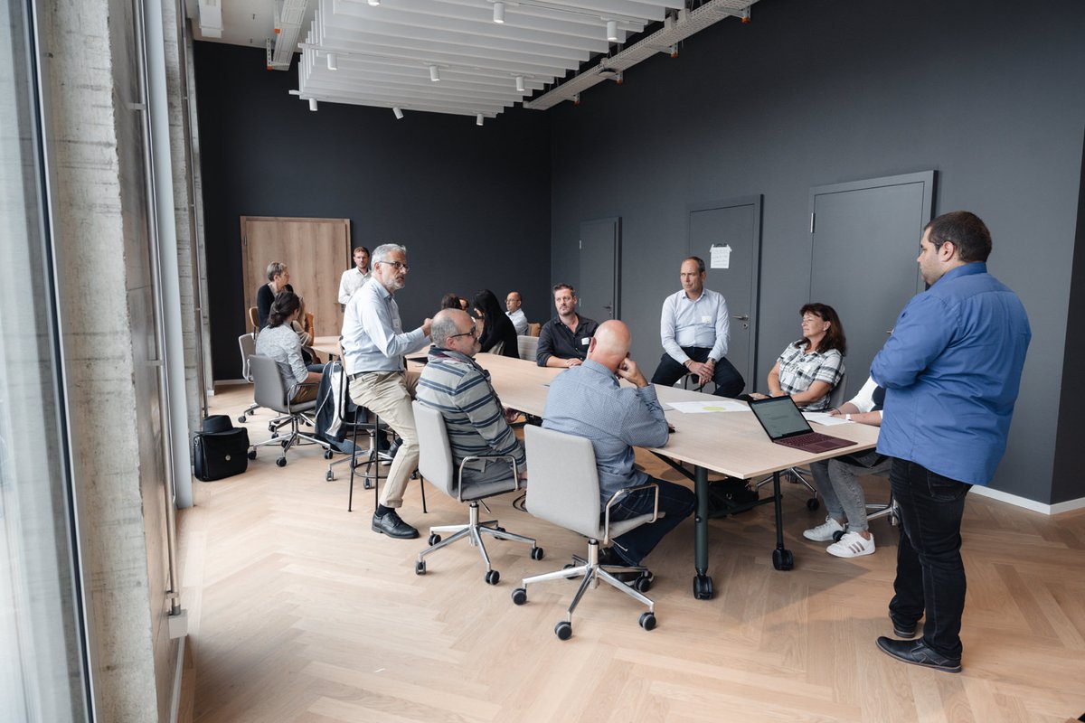 artionet's tweet photo. Le 29 septembre s'est déroulé notre second Userday eSéances dans les locaux de @QoQa - Plus de 80 clients sur place et le même nombre à distance. Une magnifique journée dédiée à la #cocréation#eSeances #QoQa #Meeting #Networking #UserDay #Digital #Transformation https://t.co/u8VBQ7BpqM