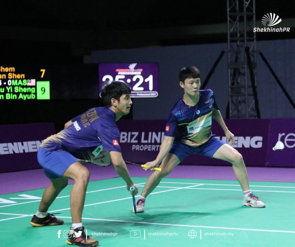 shekhinahpr's tweet photo. RESULTS: #SRPLP Group Stage (GROUP A)
Petaling BC 9-2 Ampang Jaya BC
#PBC Goh V Shem - Low Juan Shen vs #AJBC Lau Yi Sheng - Nur Mohd Azriyn
7-11 9-11 11-7 11-8 11-5
#SENHENGredONEPurpleLeagueProfesional
#PurpleLeague
#BadmintonMalaysia
#ShekhinahPR
#HardworkBeatsTalent https://t.co/zHdlu7dBUv