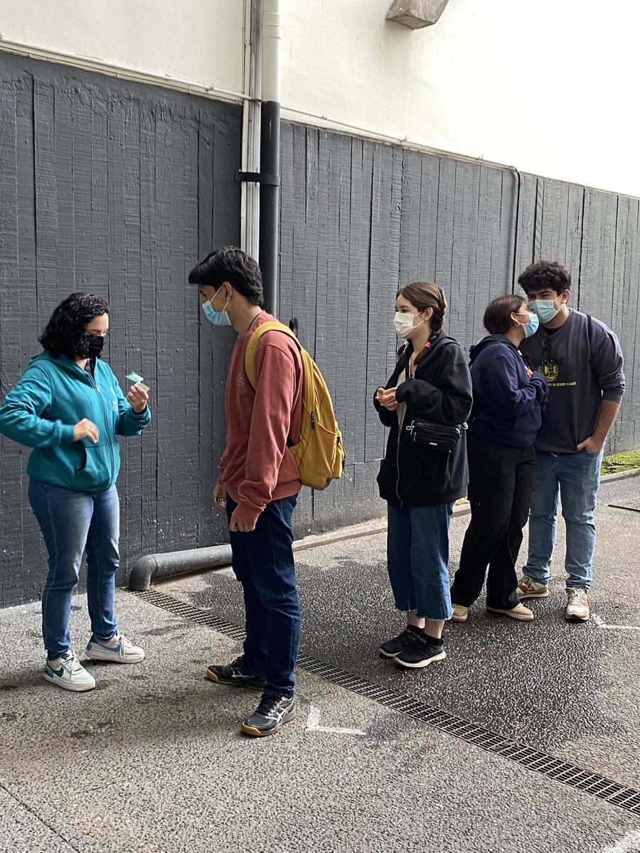 SantotomasSJ's tweet photo. Damos inicio al #EnsayoPAESST2022 a lo largo de todo Chile, en nuestras sedes Santo Tomás. Importante: No olvides asistir a nuestro ensayo con tu pase de movilidad vigente. ¡Mucho éxito!
@SantoTomas_ST https://t.co/fKiGgV7y9p