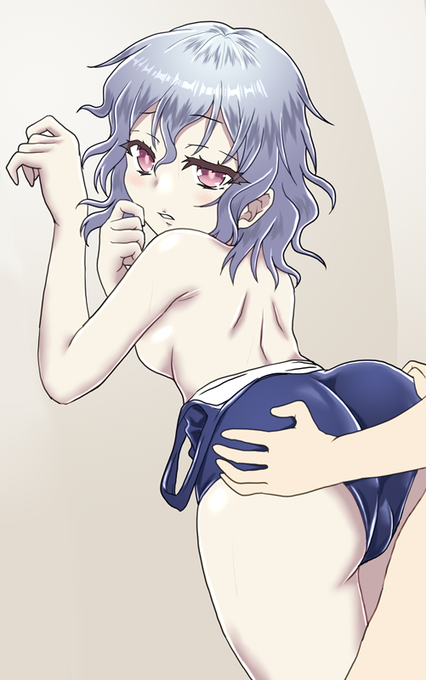 思わず掴んでしまった副官ちゃんΣφ三φ(:3」∠)_急に求められてやぶさかではないけど顔を見ながらがいい的な視線が #オリジナル 