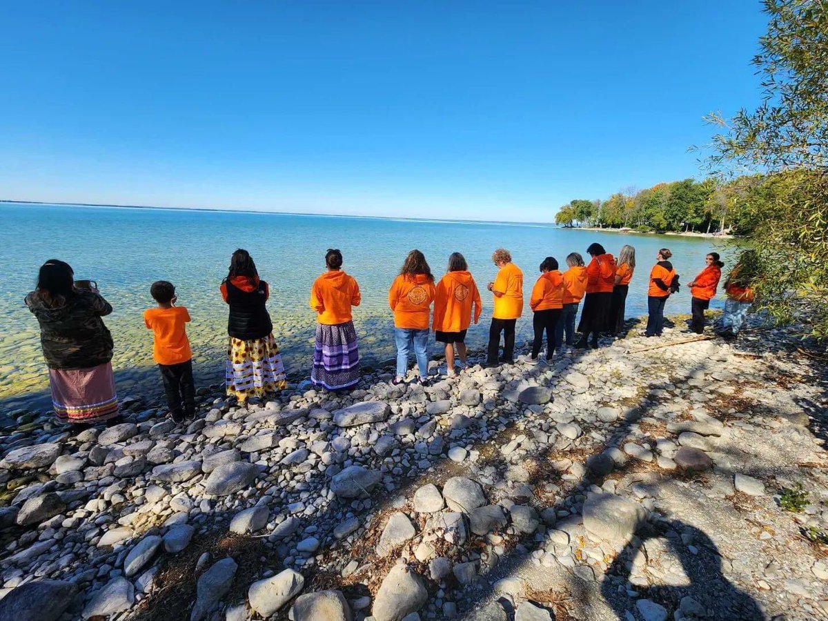 Lauri_Hoeg's tweet photo. Walk, water ceremony, sacred fire and community feast on Georgina Island, Miigwech all who came out to honour and remember those who suffered and continue to still do...Canada’s legacy https://t.co/oc7r4zcL4o