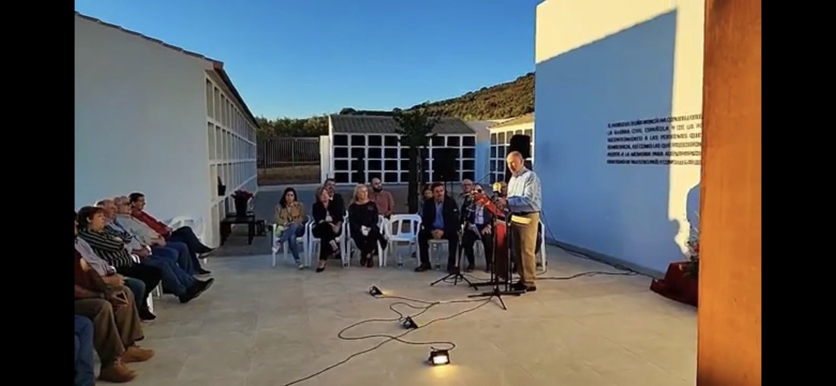 PuertaMemoria's tweet photo. Emotiva inauguración ayer viernes 30 de septiembre en Doña Mencía, de la Plaza de la Memoria y de la escultura Puerta a la Memoria realizada por el artista Javier Flores, en recuerdo de las víctimas de la Guerra Civil y la posterior represión franquista. https://t.co/ytMayHAsug