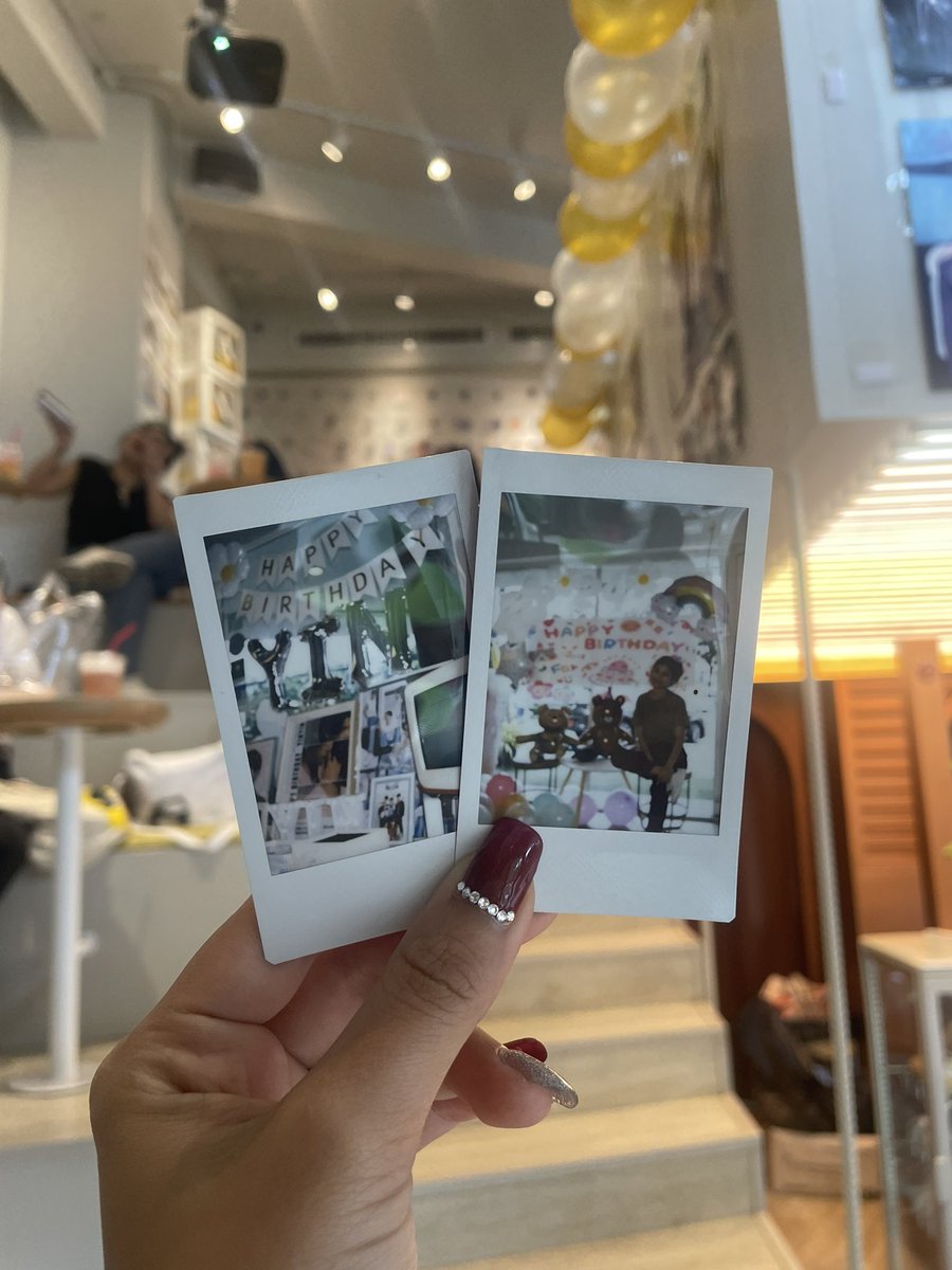 Banban_1101's tweet photo. วันที่สองผ่านพ้นไปแล้ว ทุกอย่างผ่านไปด้วยดีอาจจะวุ่นวายนิดหน่อย แต่ทุกอย่างก็ผ่านไปได้ด้วยดี ขอบคุณทุกๆคนที่แวะมาหาและขอบคุณทุกคนที่มาอยู่เป็นเพื่อนกันนะคะ🙏🏻💖🤍 #GrowingUpTogetherWithYin #YinYin24thBDporject2022 #yinyin_anw https://t.co/ut0tNbzAjx