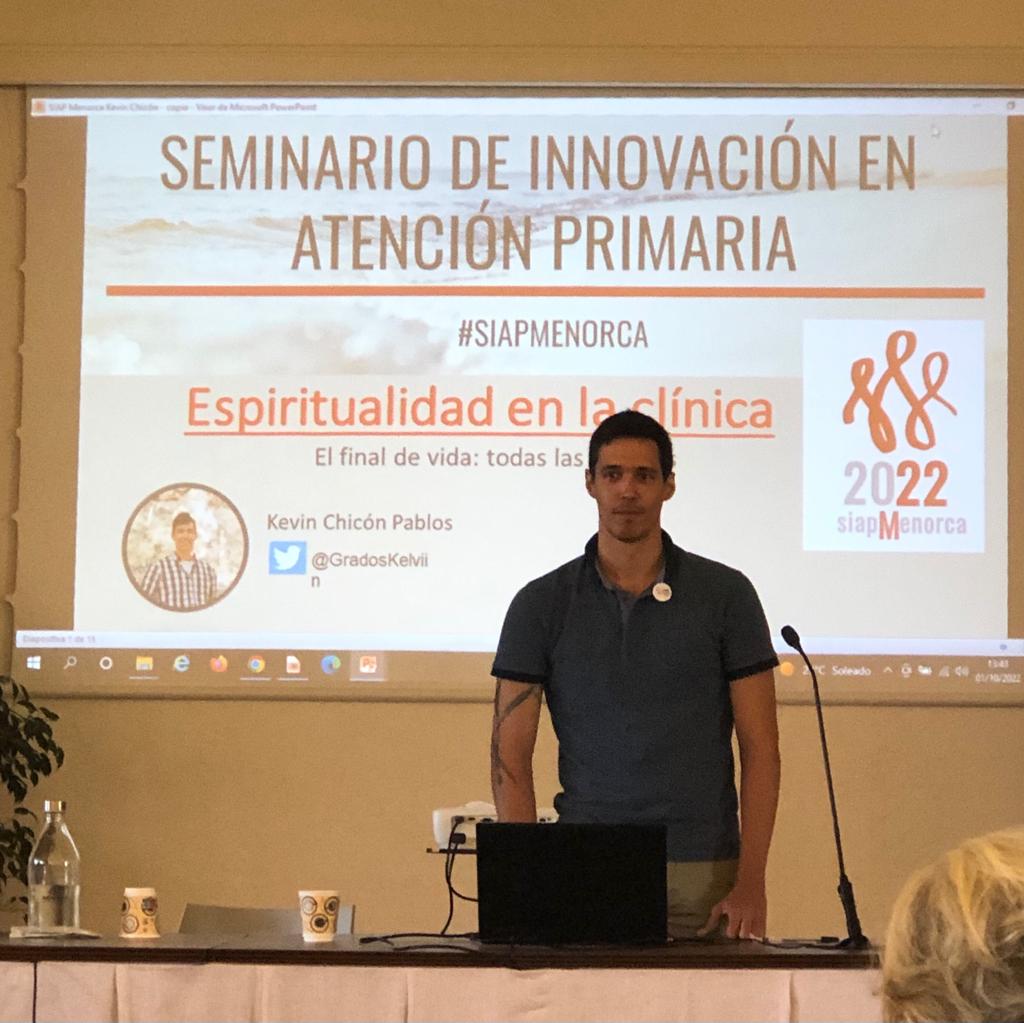 Hablando sobre la #espiritualidad en la clínica en la sesión clínica del #siapMenorca #CuidadosPaliativos #Enfermeria 

<a href="/ESAD_Mallorca/">ESAD</a> <a href="/ibsalut/">Servei de Salut de les Illes Balears (IB-SALUT)</a> <a href="/illespal_balear/">IllesPal</a>