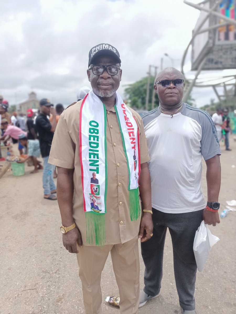 MurphyImasuen's tweet photo. We are live #Kingsquare
#Edo2millionmarch https://t.co/iUmJfhbbKh
