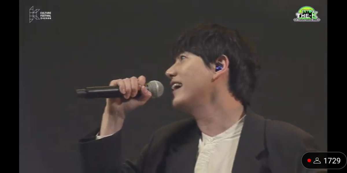 Yes_ung_love's tweet photo. KYUHYUNさんの　光化門にて
とてもすてきでした～💙
@Kculturefest 　どうもありがとう
#KCultureFestival2022 #INTOTHE_K #KCultureFestival
221001　K Drama Concert

#Hallyu #KCULTUREFESTIVAL #KCULTURE #KPOP #CertificationShot #CertificationEvent #Event https://t.co/fmo9rBfokb