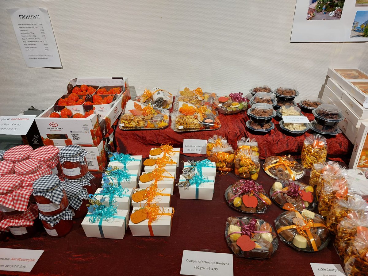 frannydewit's tweet photo. We sluiten vandaag de feestweek af in Reyerheem met een narjt.
We zijn er tot 15.30 uur https://t.co/kcjBi9MD4r