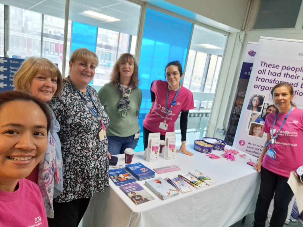 London_ODT's tweet photo. Our SNODs Lhiza and Sonia, joined by their CLOD, ODC chair and members of the hospitals team had a busy day yesterday promoting organ donation at @HillingdonNHSFT and @LNWH_NHS π#OrganDonationWeek https://t.co/NGPx5neSK4
